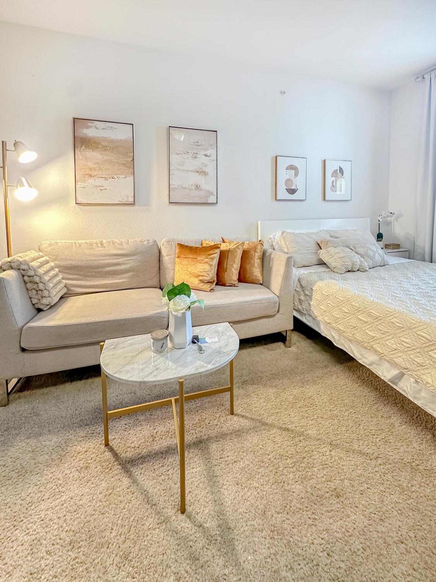 Apartment Mdr Luxury Pool, Gym, Parking, Jacuzzi. *